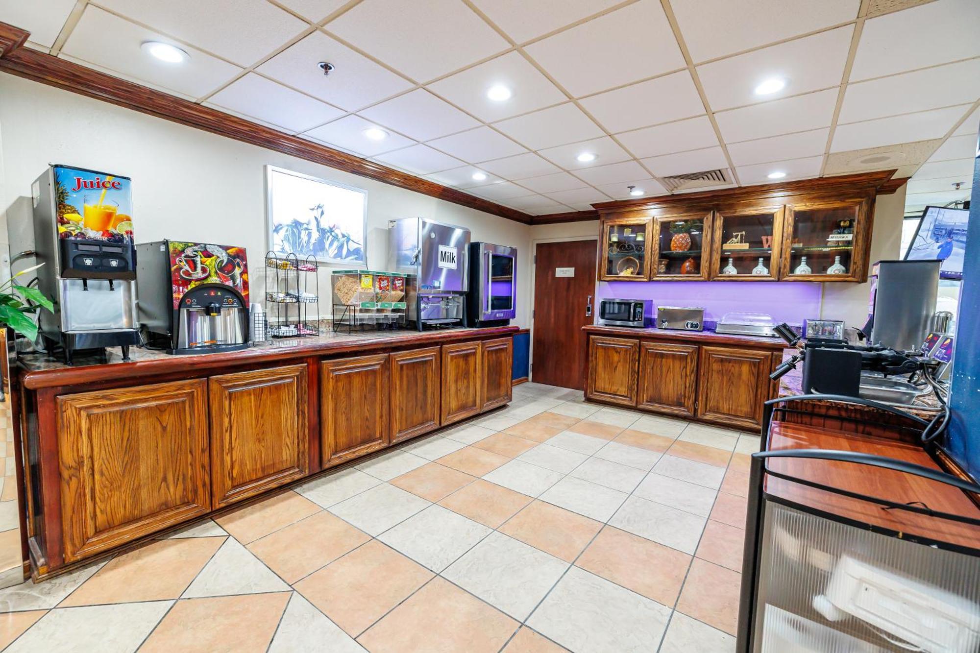 New Victorian Inn & Suites Omaha Exteriér fotografie