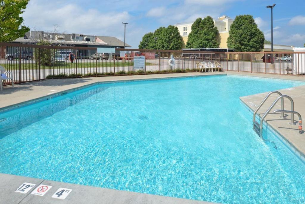 New Victorian Inn & Suites Omaha Exteriér fotografie
